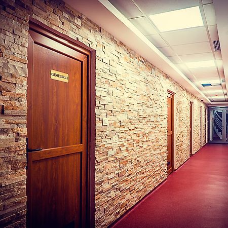 Perla Hotel Slanic Moldova Ngoại thất bức ảnh