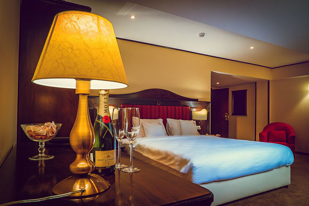 Perla Hotel Slanic Moldova Ngoại thất bức ảnh